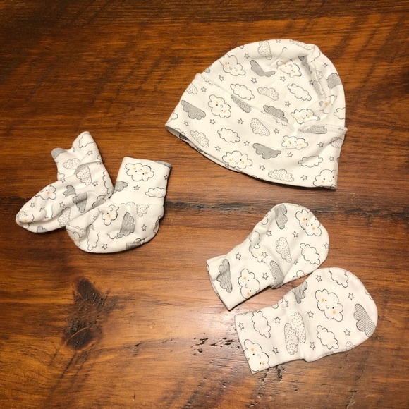 FULL SET Baby 5-Piece Clothing: Bodysuit, Jumpsuit, Mittens, etc. - Picture 6 of 6